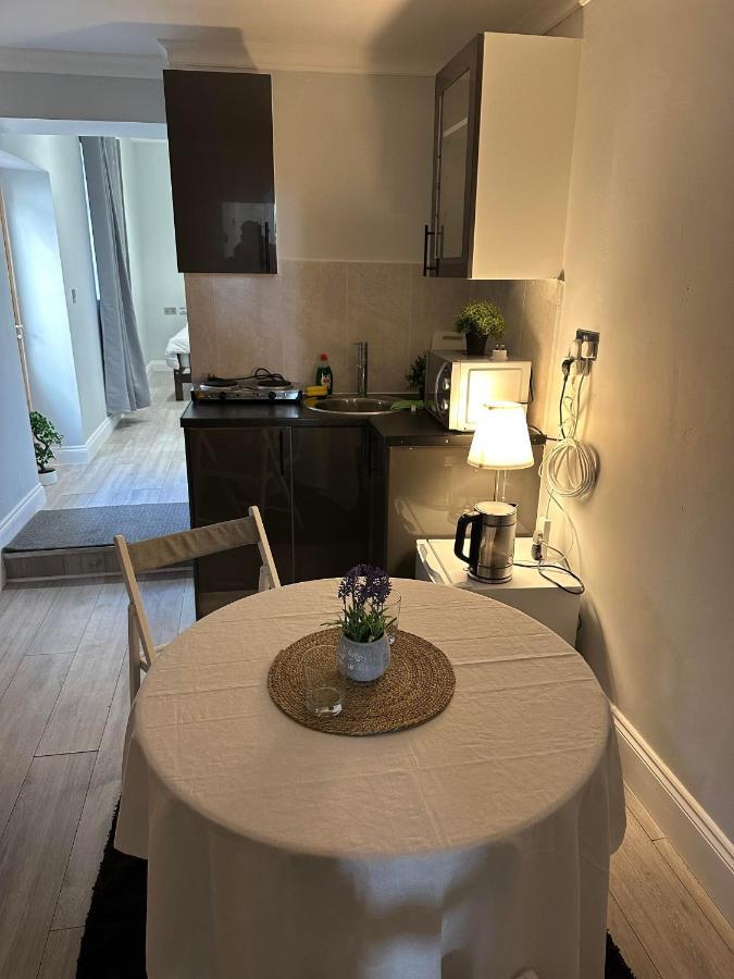 Апартаменты Charming 1-bed In 8 Лондон